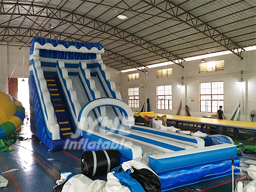 Blue wave gonflable china inflatable super water slide with free blower