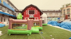 Commercial Outdoor Cow House Inflatable Jumping Castle With Slide For Kids